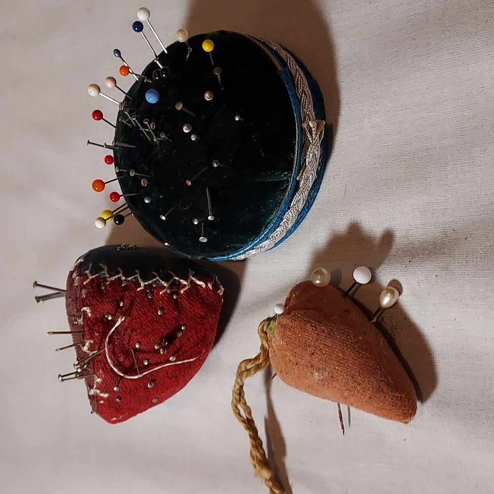 Vintage Needle Pin Holders Old Pin Cushions Vintage Sewing Pin Cushions